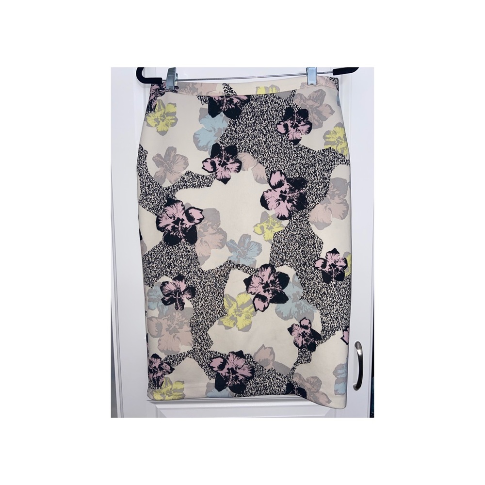 Bar lll pencil skirt